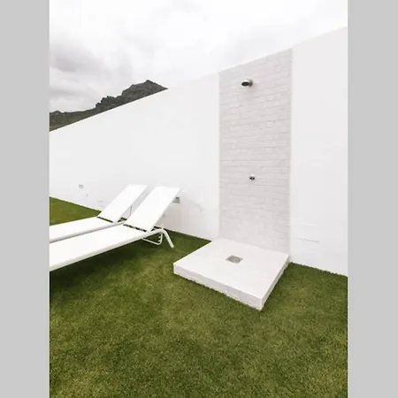 The White Pearl: Luxurious And Exclusive Adeje